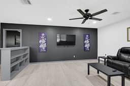 Large Updated Baytown Home • 5BR/3BA • Sleeps 12 - Image 5