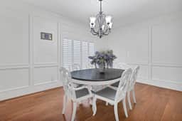 Luxury Galleria Townhome 4BR/3BA|Garage, Fast WiFi - Image 3