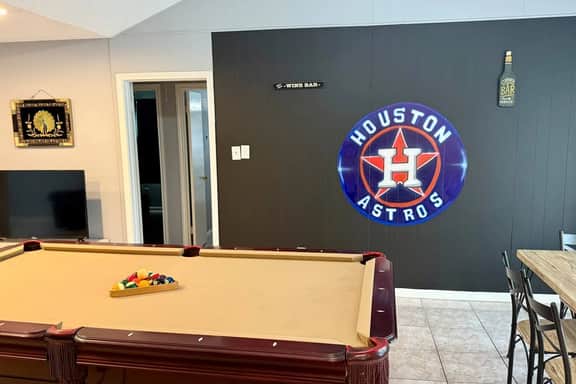 Private Pool, Pool Table, Outdoor kitchen,Spa - Image 3